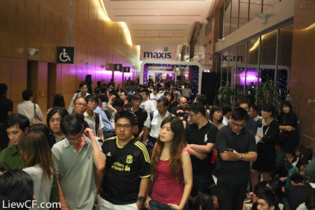 Maxis iphone4s launch 12